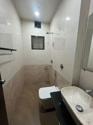 Bathroom in 2.5 BHK Apartment at Oberoi Realty Woods, Goregaon East – for Rent