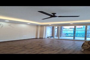 Room in 4 BHK Builder Floor at Hauz Khas – for Rent