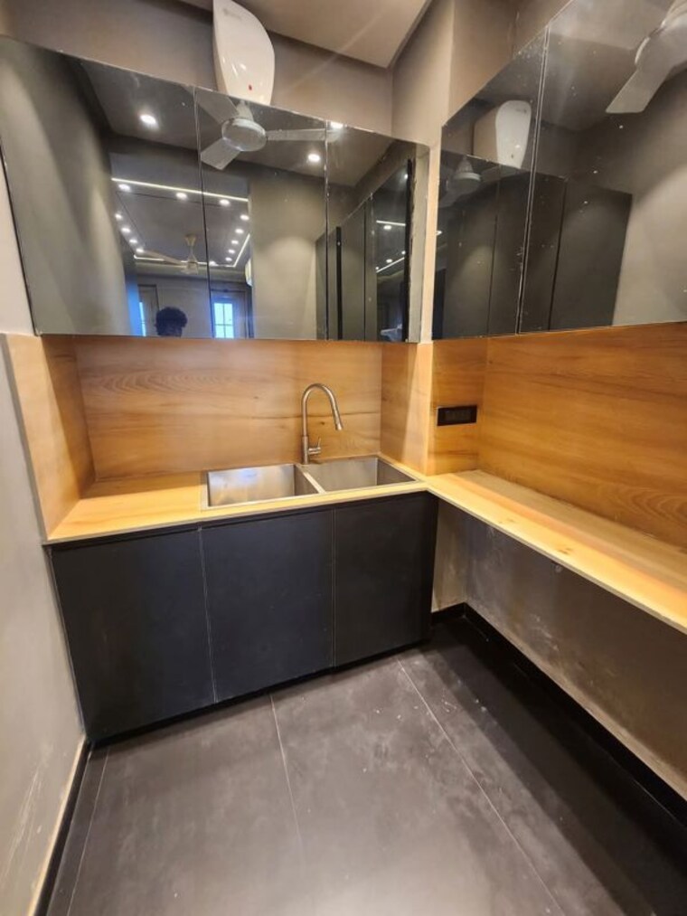 Kitchen, dlf-cyber-sez 2.5 Bedroom 1745 Sq.Ft. Apartment In Sector 24 Gurgaon 10194393