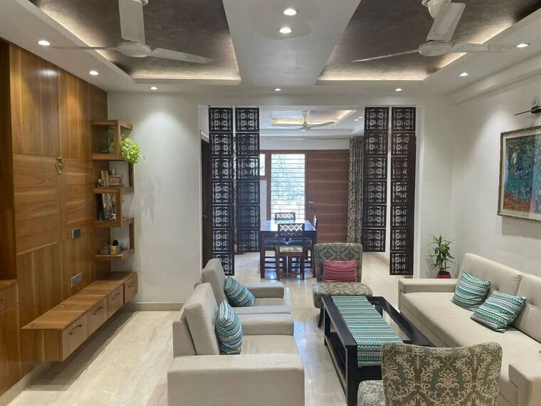 Living Room, dlf-cyber-sez 2.5 Bedroom 1655 Sq.Ft. Apartment In Sector 24 Gurgaon 10194399