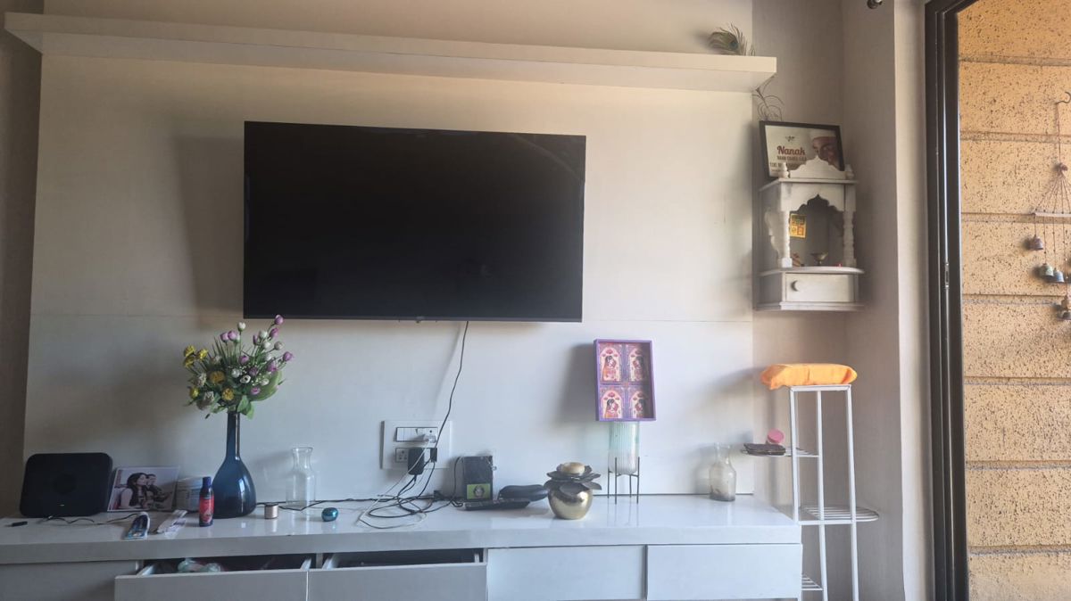 1 BHK + Extra Room Apartment For Rent in Ahimsa Marg