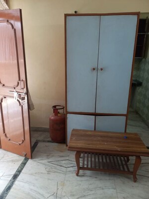 Room in 1 BHK Apartment at Sector 19 – for Rent