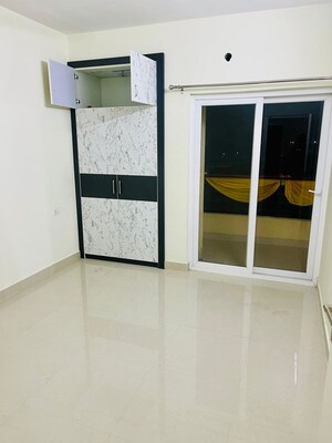 Room in 3 BHK Apartment at Pardos Okas Residency, Sushant Golf City – for Rent