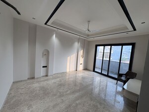 Room in 3 BHK Builder Floor at Mansha Ellenia, Sector 85 – for Sale