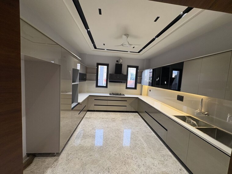 Room, mansha-ellenia 3 Bedroom 4000 Sq.Ft. Builder Floor In Sector 85 Faridabad 10194445