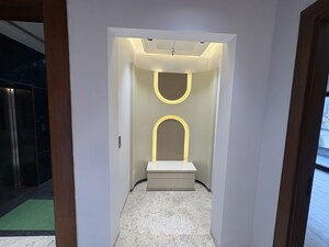 Building Lobby in 3 BHK Builder Floor at Mansha Ellenia, Sector 85 – for Sale