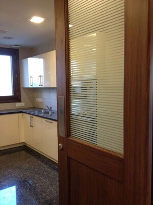 Room in 4 BHK Builder Floor at Safdarjung Development Area – for Rent