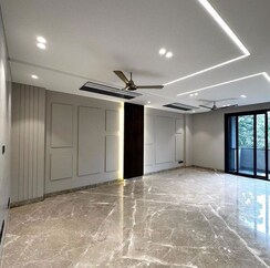 4 BHK + Servant Room Builder Floor For Rent in Defence Colony