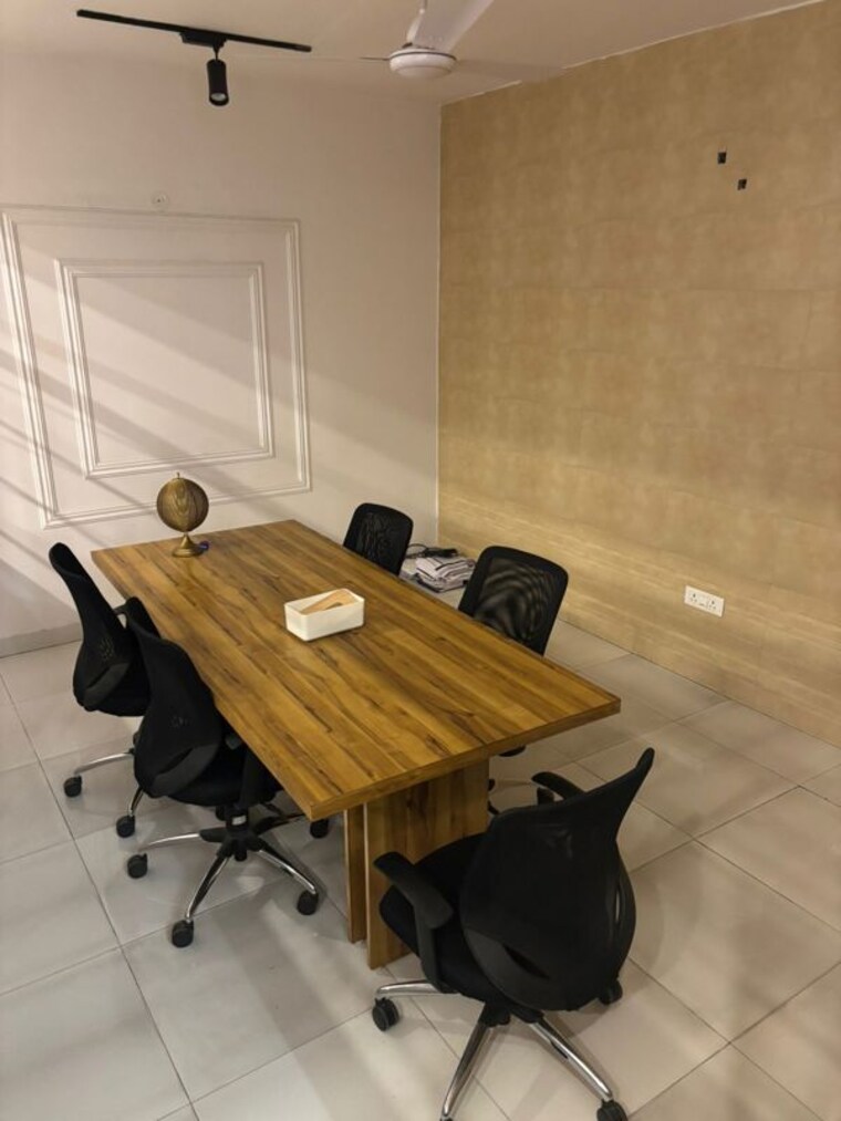 Team Area, jangpura Commercial Office Space 1800 Sq.Ft. In Jangpura Delhi 9554222