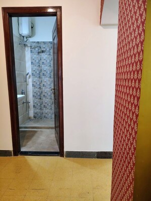 Bedroom in 3 BHK Apartment at Worli – for Rent