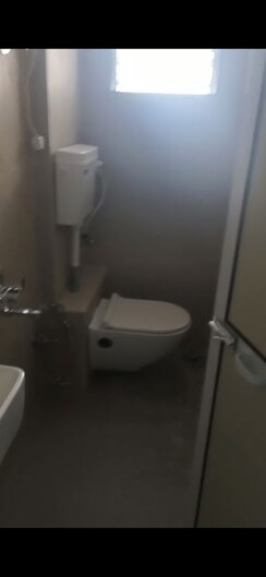 1 RkApartment For Rent in Jogeshwari East
