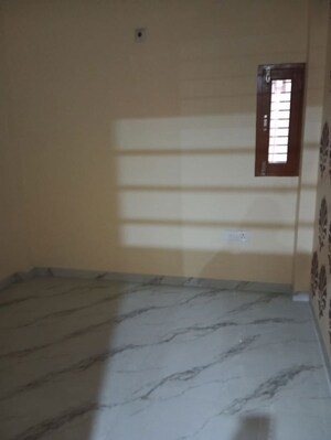 Room in 2 BHK Builder Floor at Durga Vihar – for Rent