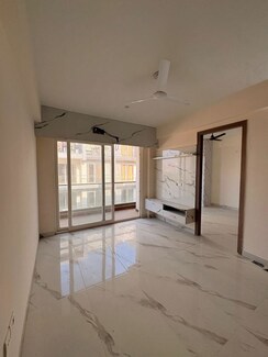 2.5 BHK + Pooja Room,Study Room Builder Floor For Rent in Smart World Gems