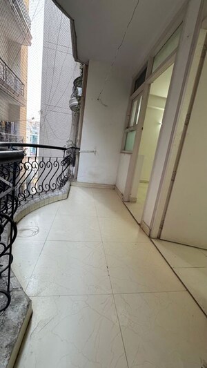 1 BHK Apartment For Rent in Chattarpur