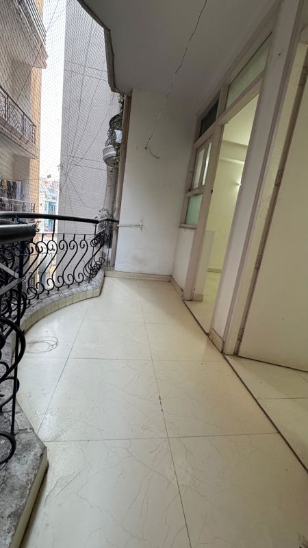 1 BHK + Servant Room Apartment For Rent in Chattarpur