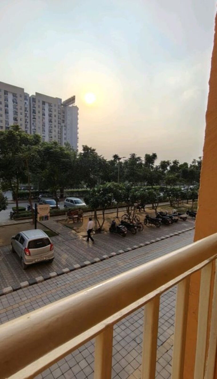 Balcony, wave-dream-homes 2 Bedroom 840 Sq.Ft. Apartment In Wave City Ghaziabad 10194553