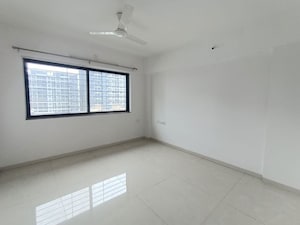 Room in 3 BHK Apartment at Park Express, Baner – for Sale