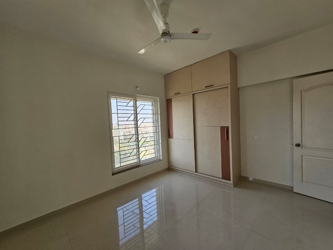 2 BHK Apartment For Rent in Dwarkadheesh Residency