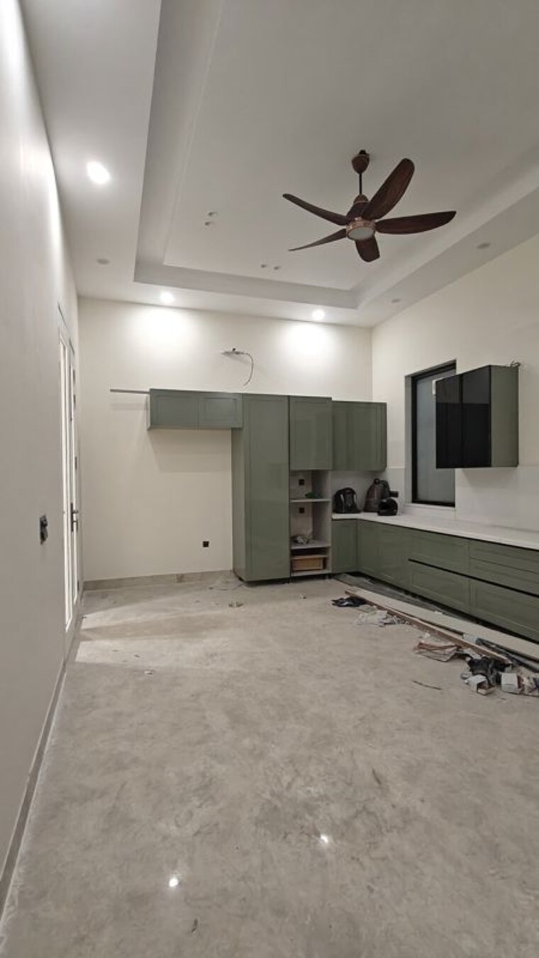 Kitchen/pantry, vasant kunj 6+ Bedroom 1125 Sq.Yd. Villa In Vasant Kunj Delhi 10194597