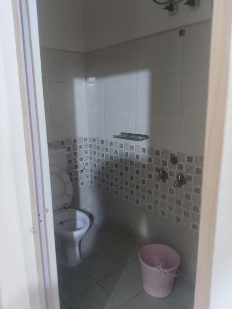 Bathroom, s-v-residency-bellandur 1 Bedroom 600 Sq.Ft. Apartment In Bellandur Bangalore 10194600