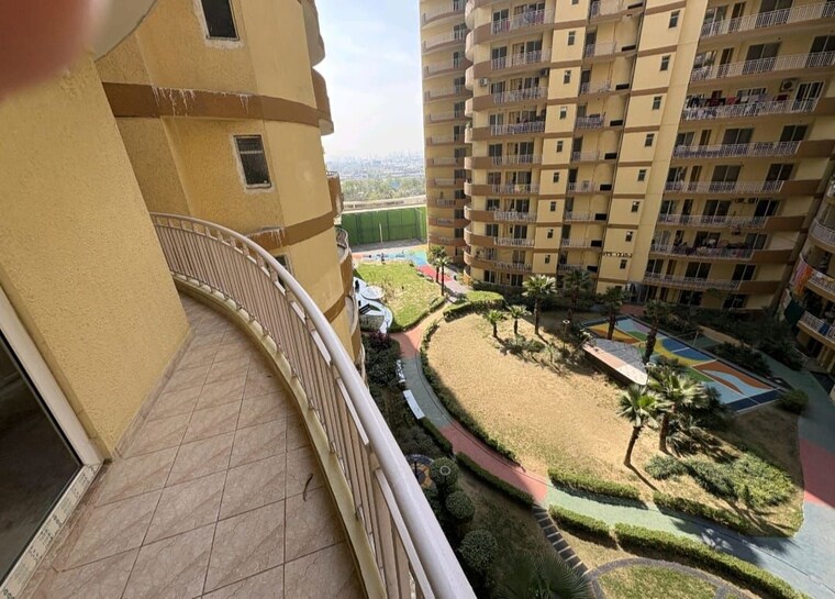 Balcony, rise-organic-homes 3 Bedroom 1496 Sq.Ft. Apartment In Mahurali Ghaziabad 10194616