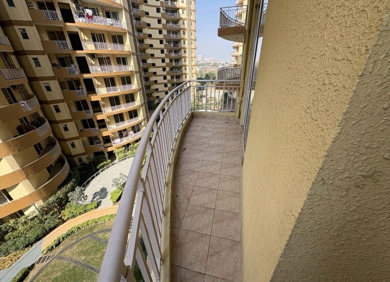 Balcony, rise-organic-homes 3 Bedroom 1496 Sq.Ft. Apartment In Mahurali Ghaziabad 10194616
