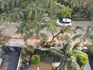 2 BHK Builder Floor – Garden View at Kohli One Malibu Town, Sector 47 - for Rent