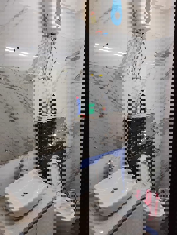 3 BHK + Pooja Room 250 Sq.Mt. Builder Floor in Tulip Mall