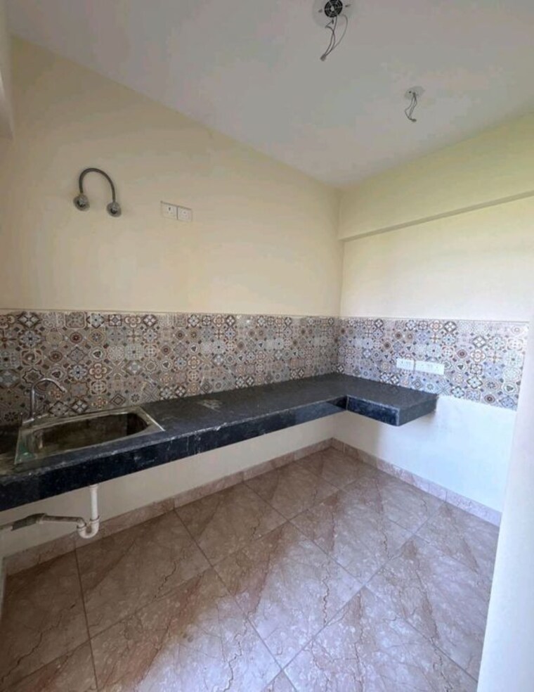 Kitchen, rise-organic-homes 2 Bedroom 1040 Sq.Ft. Apartment In Mahurali Ghaziabad 10194636