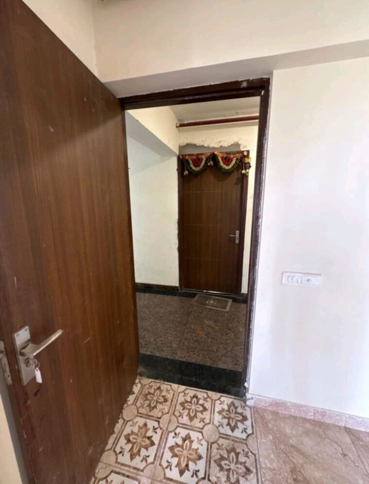 Entrance, rise-organic-homes 2 Bedroom 1040 Sq.Ft. Apartment In Mahurali Ghaziabad 10194636
