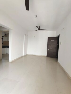 Room in 1 BHK Apartment at Lodha Splendora, Ghodbunder Road – for Rent