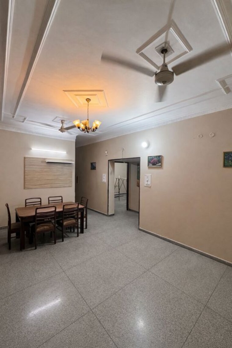 Room, sector 125 3 Bedroom 1500 Sq.Ft. Apartment In Sector 125 Mohali 10194657