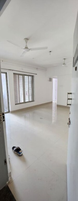 Room in 2 BHK Apartment at Bramhacorp F Residences, Kalyani Nagar – for Rent