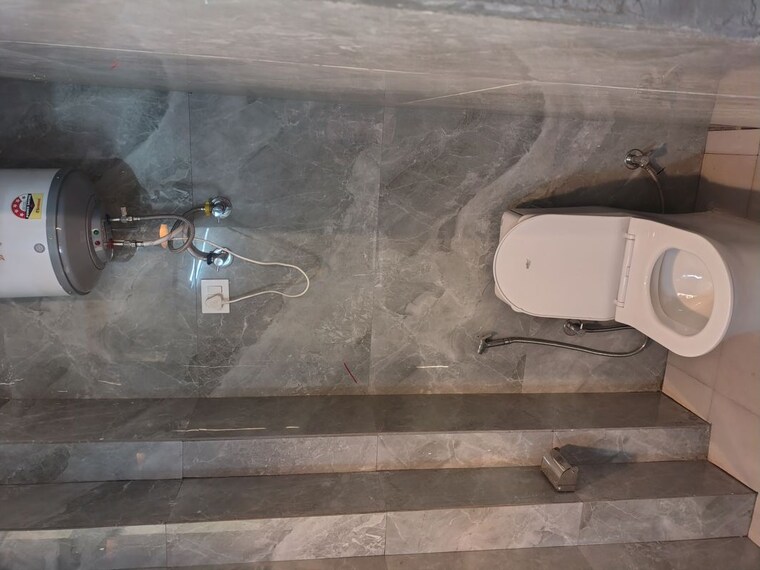 Bathroom, saket 1 Bedroom 550 Sq.Ft. Builder Floor In Saket Delhi 10194664