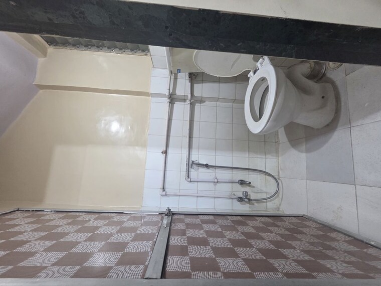 Bathroom, navbharat-sahyog-chs 1 RK 400 Sq.Ft. Apartment In Goregaon East Mumbai 10194679