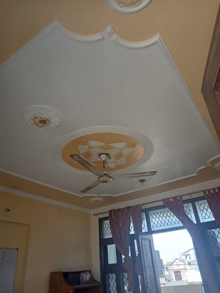 undefined, sant nagar 1 RK 270 Sq.Ft. Builder Floor In Sant Nagar Delhi 10194735