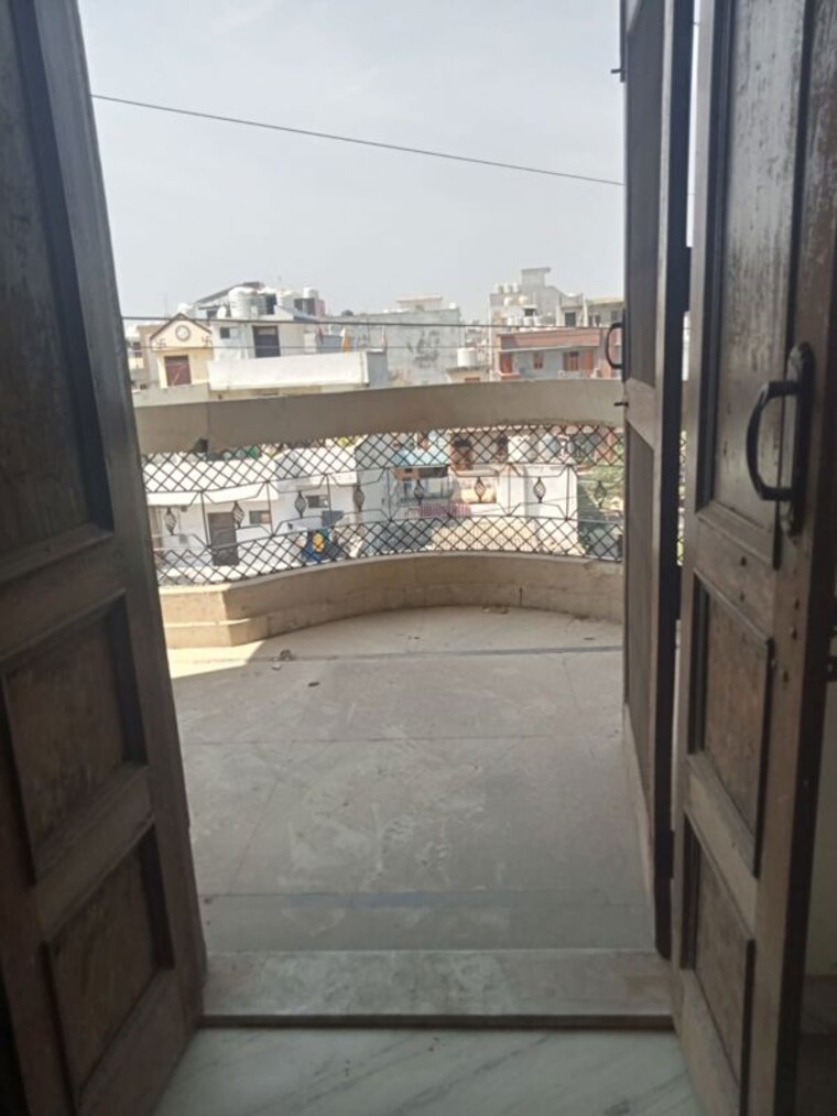 Balcony, sant nagar 1 RK 270 Sq.Ft. Builder Floor In Sant Nagar Delhi 10194735