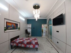 Bedroom in 2 BHK Apartment at Unitech Ivory Towers, Sector 40 – for Rent