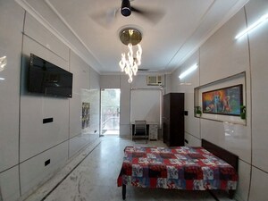 Bedroom in 2 BHK Apartment at Unitech Ivory Towers, Sector 40 – for Rent