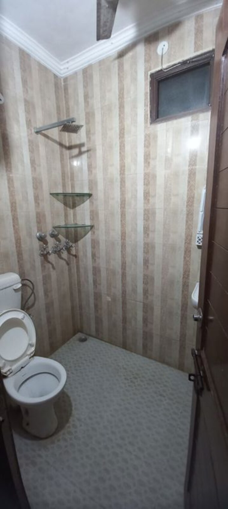 Bathroom, surendra-sps-homes 2 Bedroom 1200 Sq.Ft. Builder Floor In Sector 30 Gurgaon 10194795