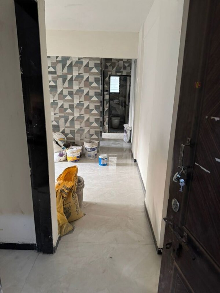 Balcony, chandiwala-complex 2 Bedroom 800 Sq.Ft. Apartment In Ganeshwadi Thane 10194824
