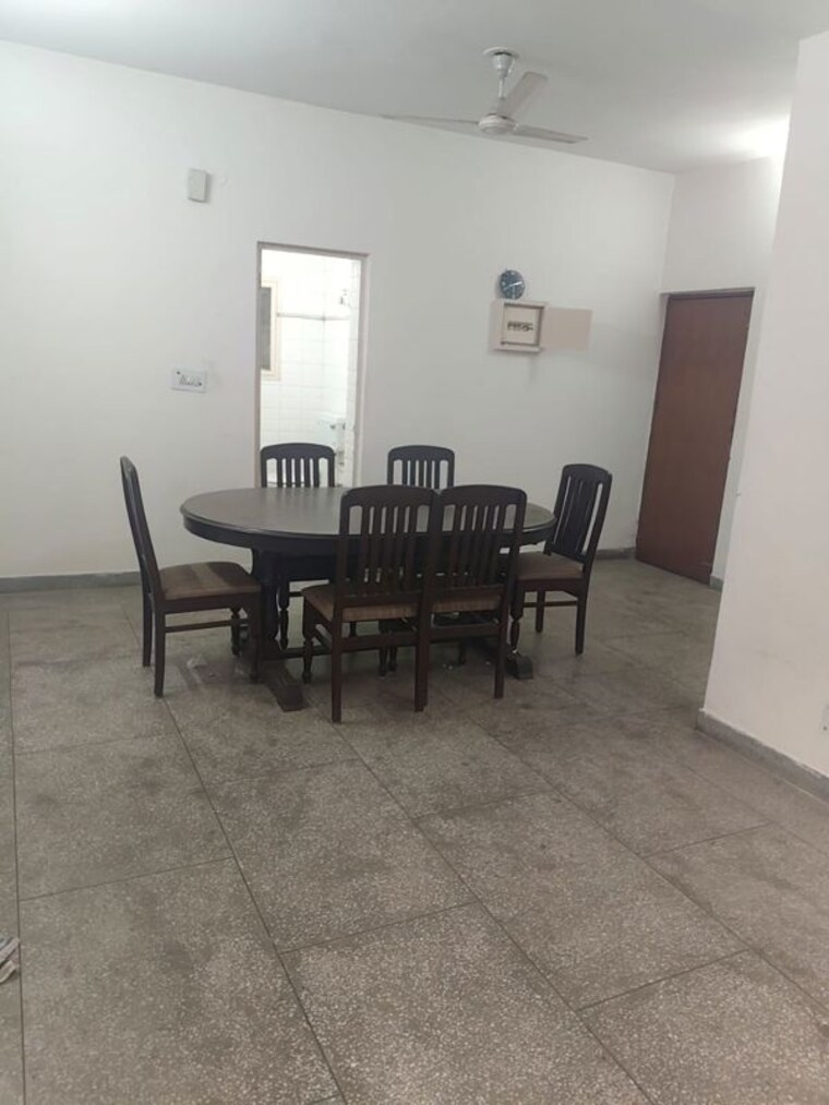 undefined, vasant kunj 2 Bedroom 1050 Sq.Ft. Apartment In Vasant Kunj Delhi 10194843