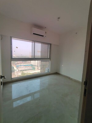 Bedroom in 2 BHK Apartment at Chembur – for Rent