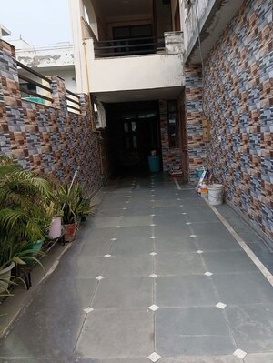 Parking in 4 BHK Independent House at Sector 28 – for Sale