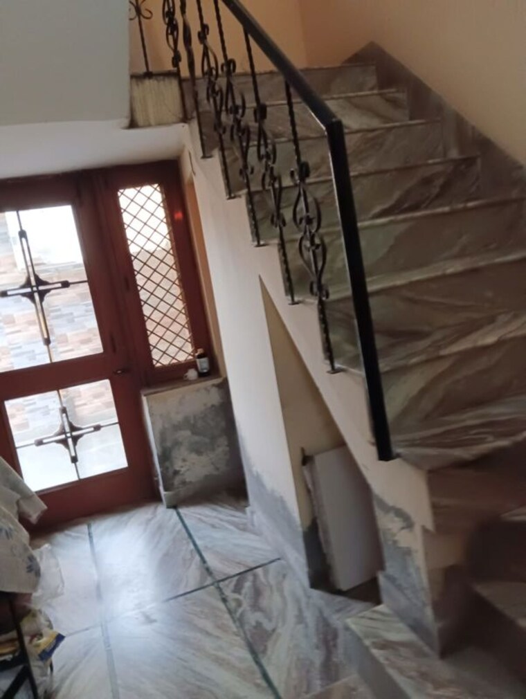 undefined, sector 28 4 Bedroom 350 Sq.Yd. Independent House In Sector 28 Faridabad 10195017