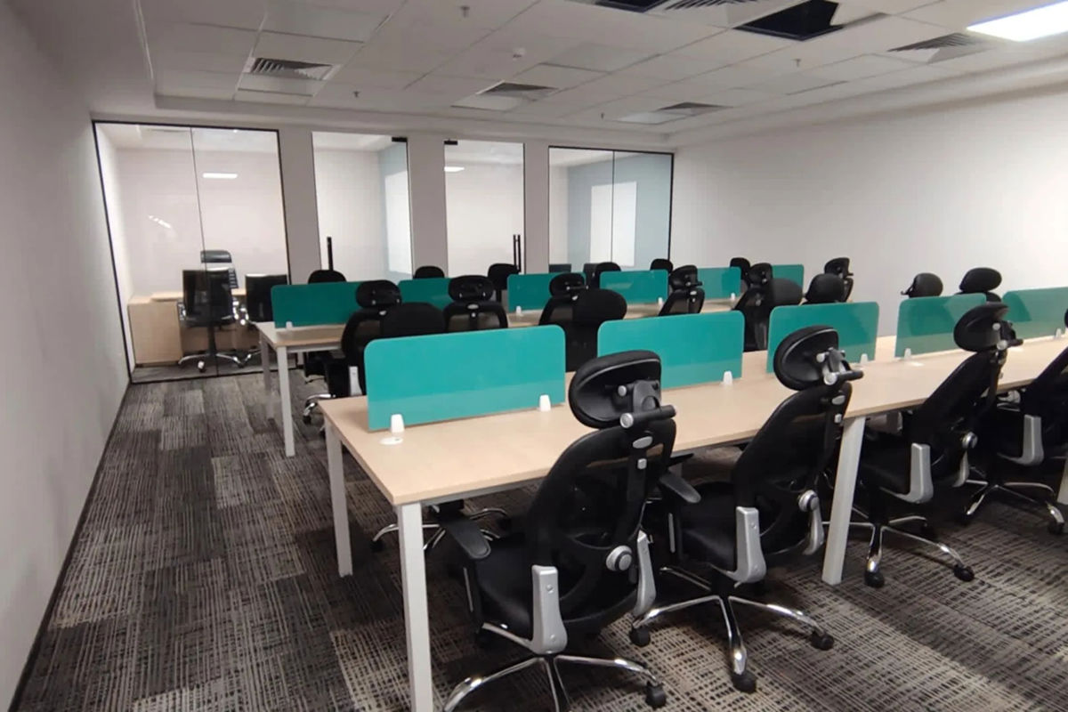 Office Space For Sale in Bhutani Cyberthum