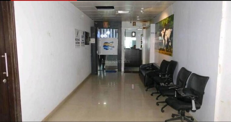 Common Area, goregaon east Commercial Office Space 1700 Sq.Ft. In Goregaon East Mumbai 10194905
