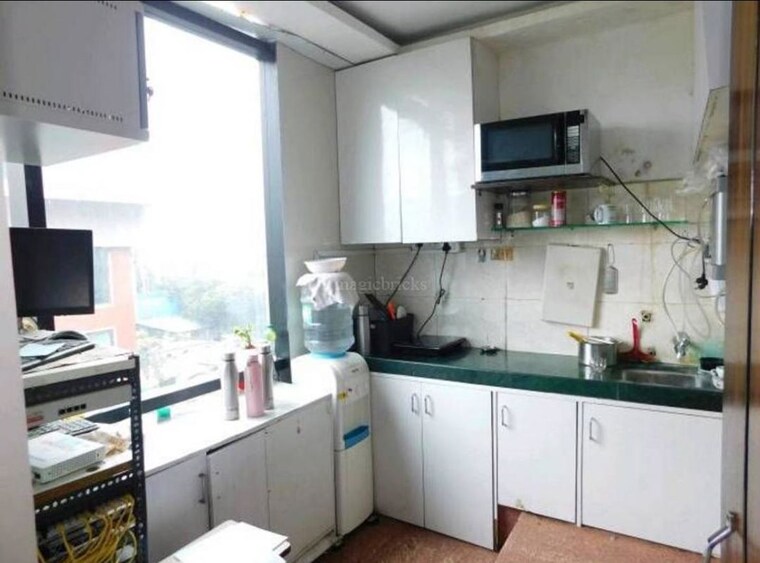 Kitchen, goregaon east Commercial Office Space 1700 Sq.Ft. In Goregaon East Mumbai 10194905