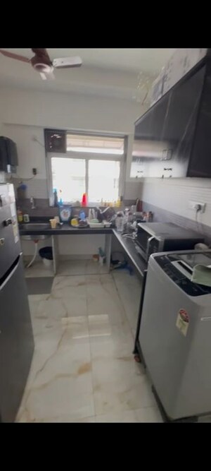 Master Bedroom in 1 BHK Apartment at Prabhadevi – for Rent