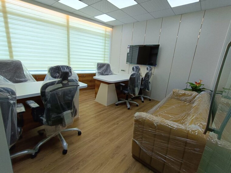 Team Area, real-tech-park Commercial Office Space 3000 Sq.Ft. In Vashi Sector 30a Navi Mumbai 10195044